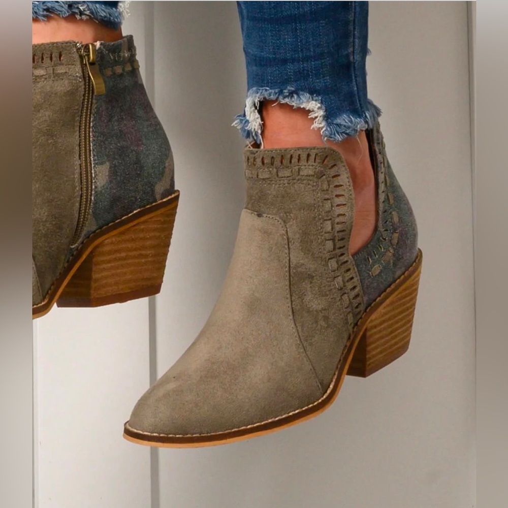 Corkys Index Green Camouflage Booties Sz 11 - Picture 15 of 15